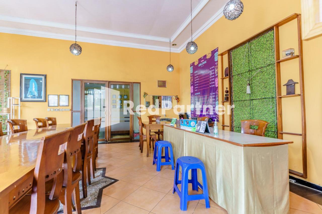 Nafisa Homestay Syariah Near Jatim Park 3 Batu Mitra Reddoorz Malang Ngoại thất bức ảnh